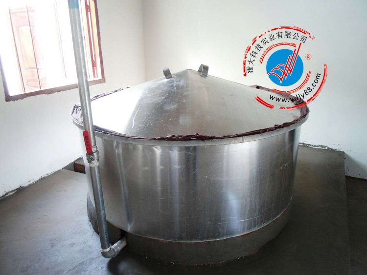 卢升600斤铝制酿酒设备安装1